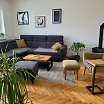 Novy Eva Apartment *