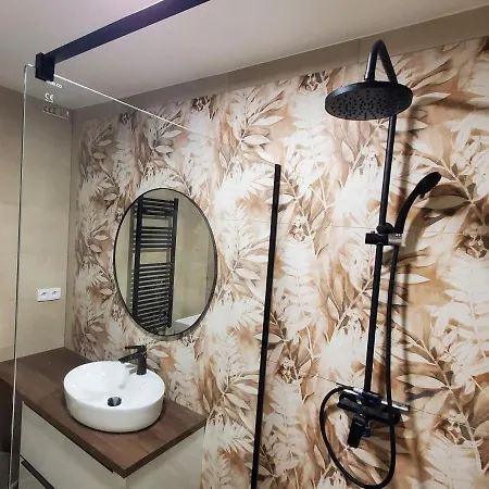 Daire New Eva In Jicin, 2 Bedrooms And Balcony, Czech Paradise