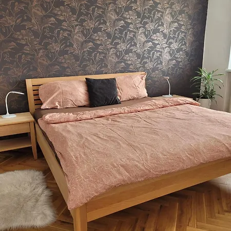 New Eva In Jicin, 2 Bedrooms And Balcony, Czech Paradise Apartman *