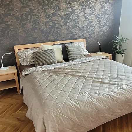 Lejlighed New Eva In Jicin, 2 Bedrooms And Balcony, Czech Paradise *